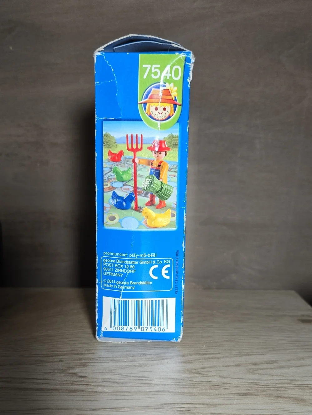 Playmobil 7540 Farmer 2011 NEW Sealed Box Has Shelfwear